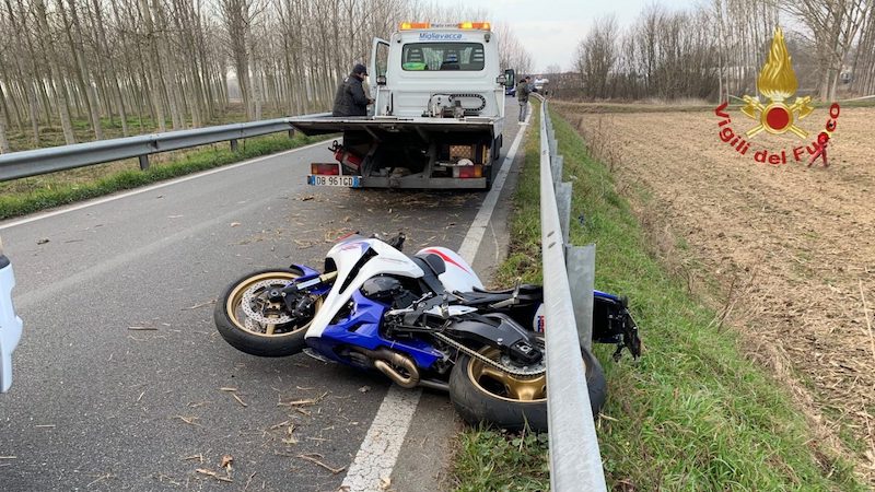 Moto Si Schianta Contro Guard Rail Morta Donna Di 42 Anni