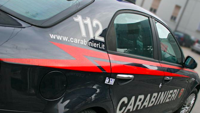 Furti Di Auto Al Parcheggio Dellikea Di Corsico Arrestati Tre