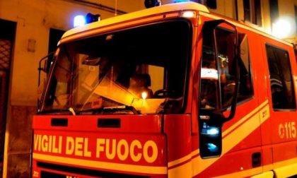 Appartamento in fiamme mentre dormivano, salvati padre e figlio a San Giuliano