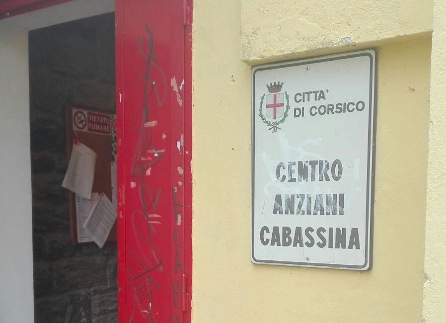 Furto al Centro Anziani Cabassina: “Siamo disperati, ci hanno portato via tutto”