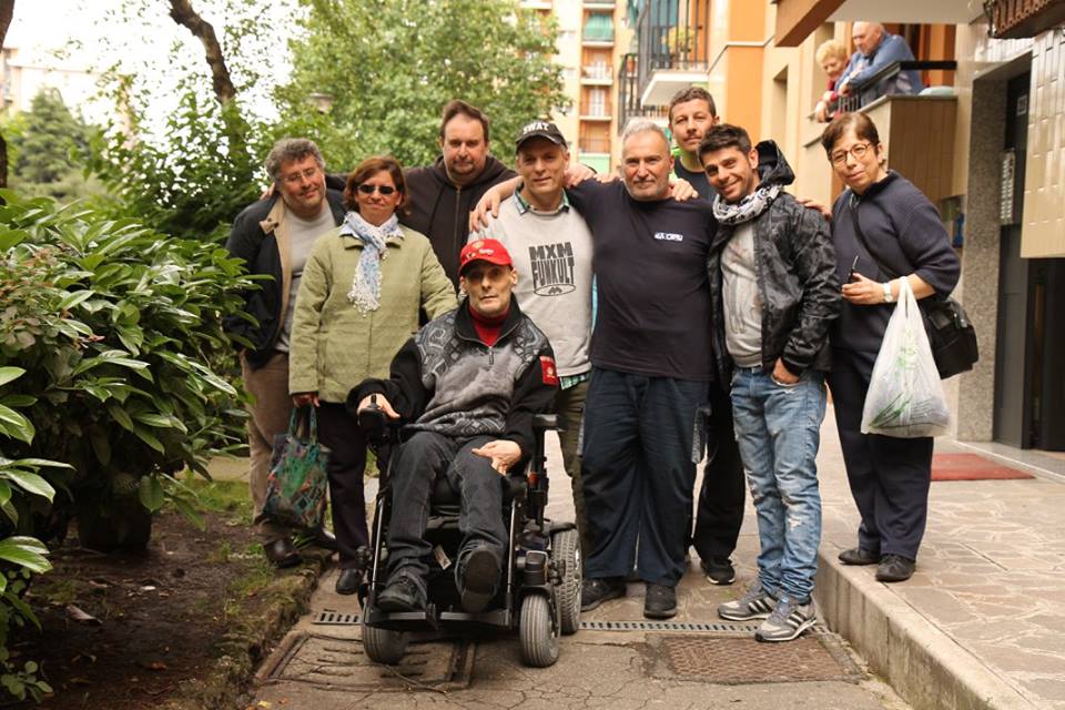 Chiuso in casa perché manca il montascale. La battaglia di Sandro