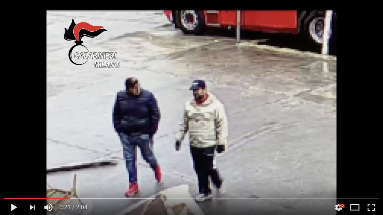 Truffa dei camion | Nella trappola anche Zucchero (VIDEO)