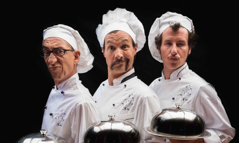 Arrivano alla Sacra Famiglia i 3Chefs: mestoli volanti e acrobazie di padelle