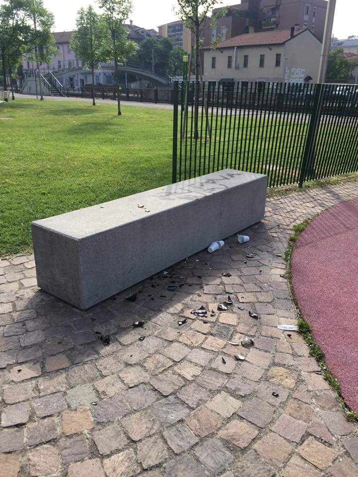 vandali al parco Burgo