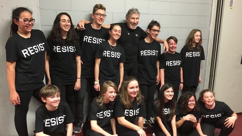 Sul palco con Roger Waters, i ragazzi del coro: Un’esperienza fantastica, Roger gentile e disponibile (FOTO)