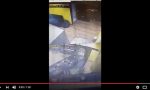 Tenta rapina sala scommesse di Corsico ma il gestore lo blocca VIDEO