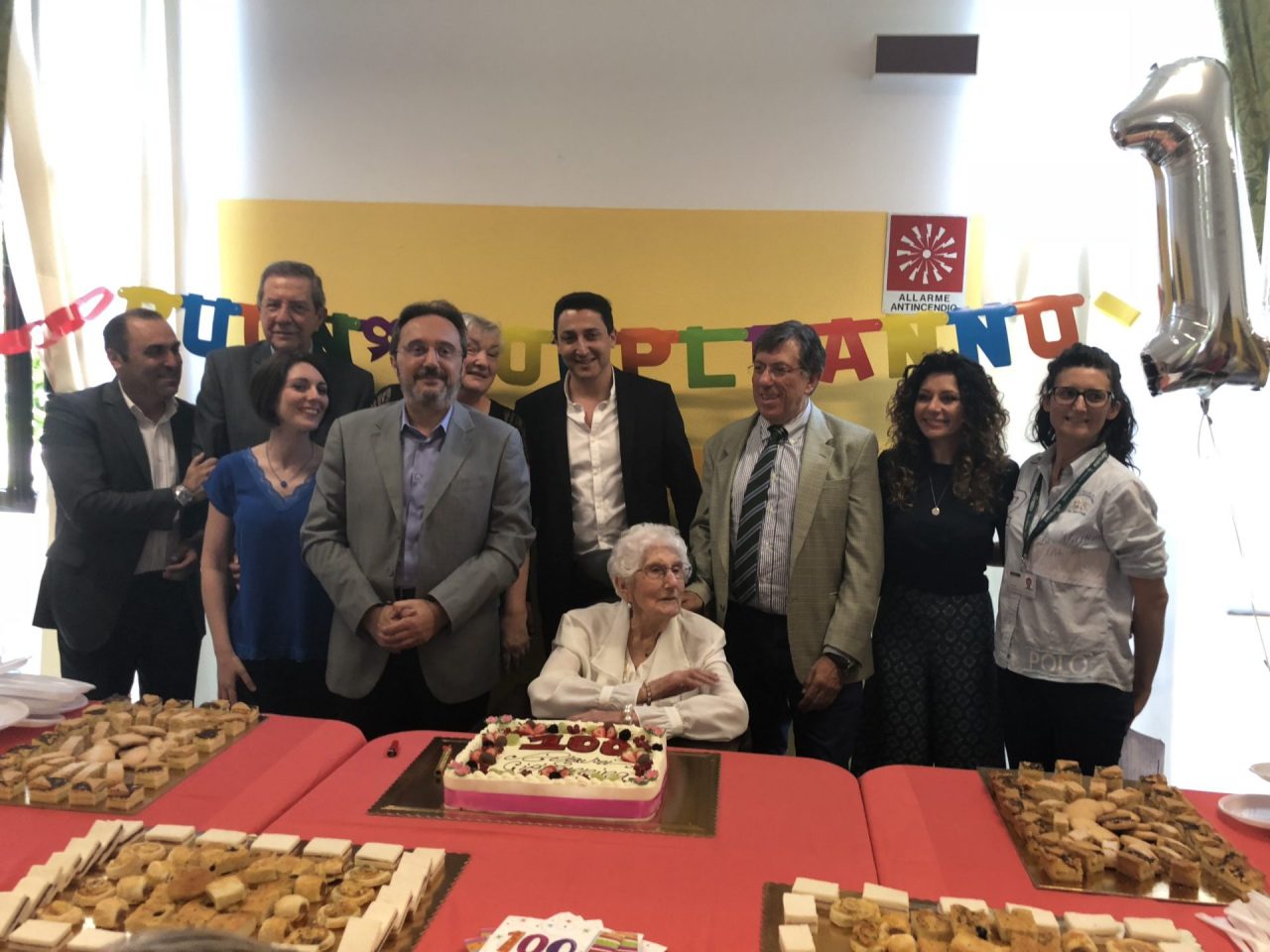 Grande festa alla Fondazione Pontirolo: Giovannina compie 100 anni FOTO e VIDEO