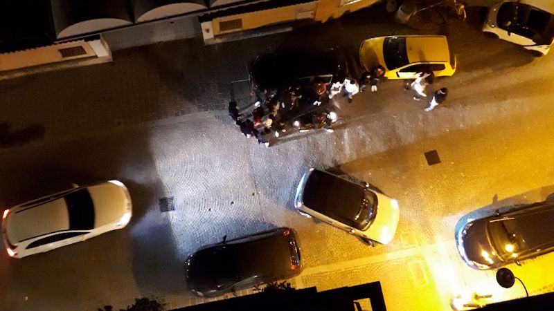 Urla e degrado in via Monti, cittadini esasperati si appellano alle Istituzioni VIDEO e FOTO