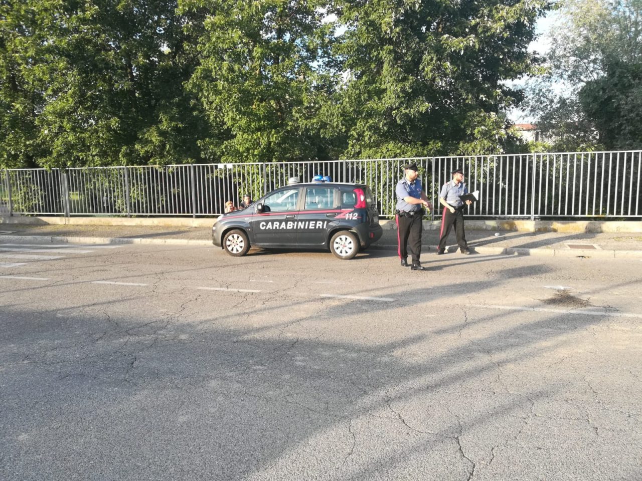 Ragazza investita da un’auto in via Trieste: 14enne ferita alla testa (Foto)