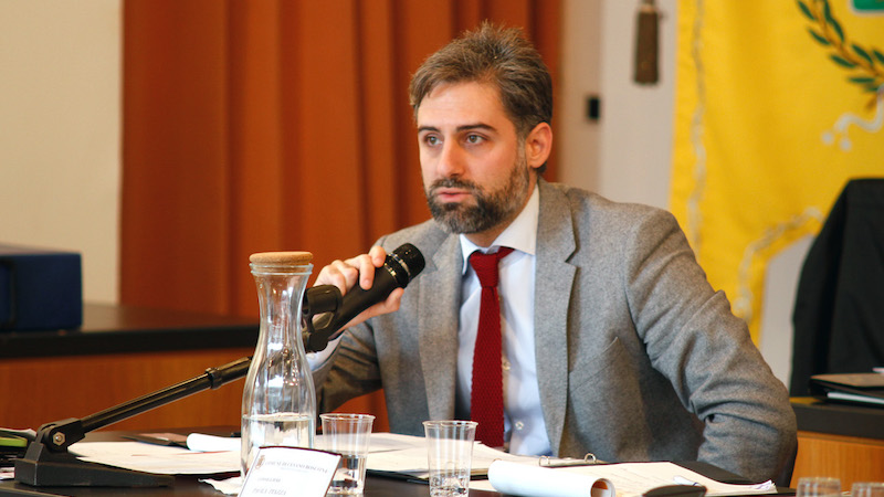 Pozza risponde alle accuse: Raimondo? Un consigliere in streaming