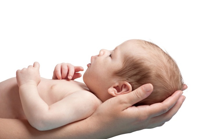 Osteopatia pediatrica, la carezza che guarisce i bambini