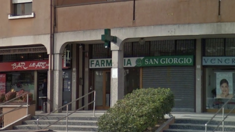 Rapina farmacia Pieve con un coltello e porta via mille euro