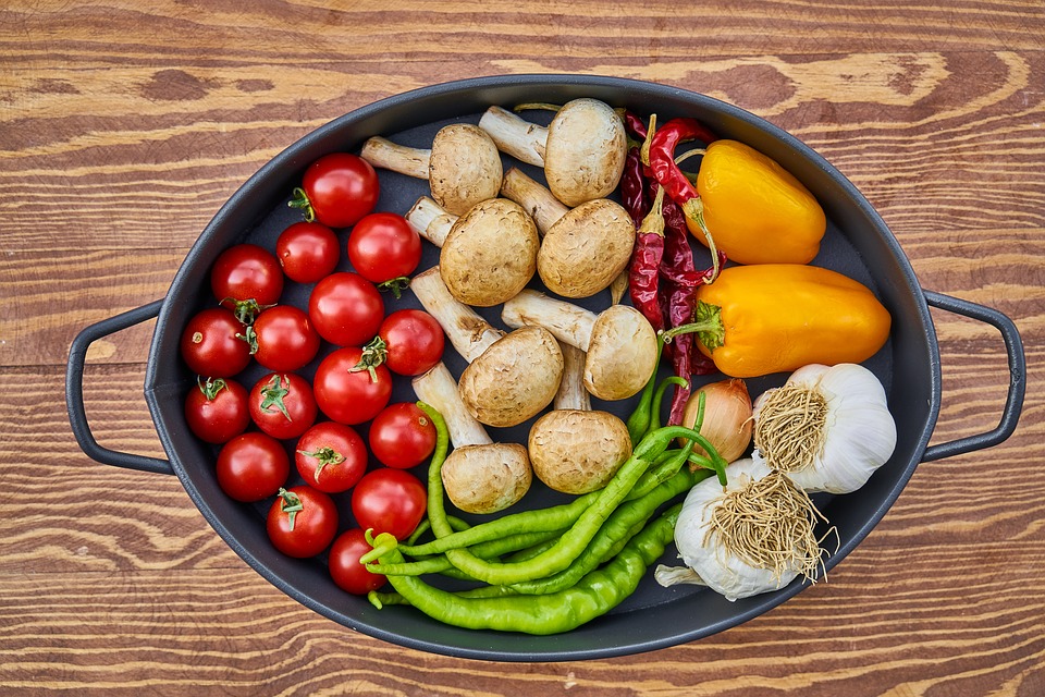 Alimentazione corretta per aiutare l’organismo d’estate