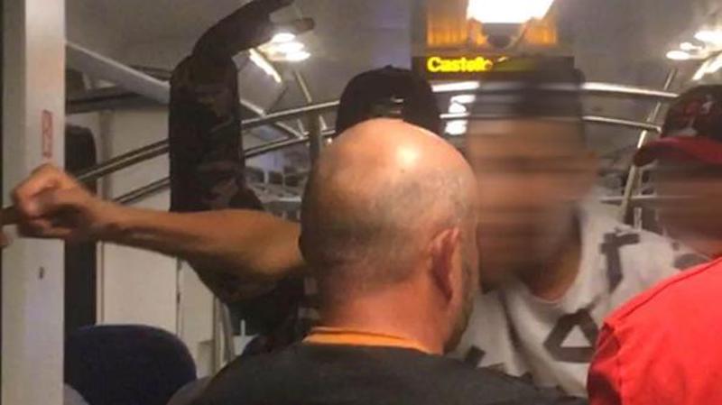 Dammi i soldi o ti ammazzo, arrestati due 19enni  di una baby gang