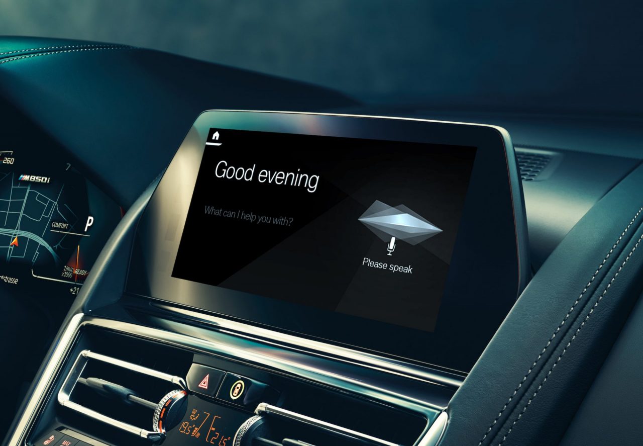 Rivoluzione BMW, arriva l’Intelligent Personal Assistant