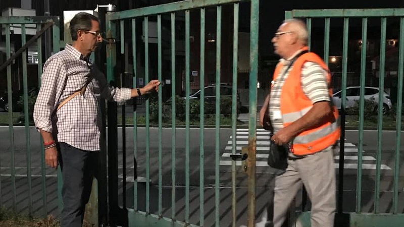 Colla nelle serrature del Parco della Resistenza. Il sindaco: “Non ci facciamo intimorire”