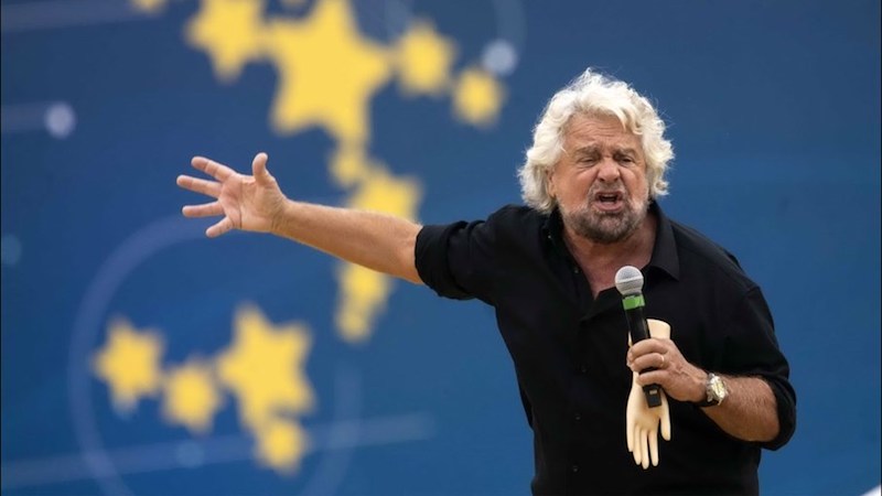 Grillo su autismo, il professore Lucio Moderato: Deve chiedere scusa