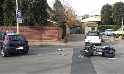 Incidente in via Greppi, la ricostruzione: "Il motociclista mi ha tamponata"