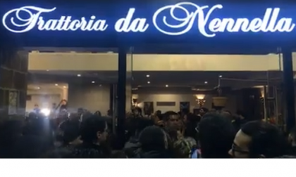 Nennella di Napoli apre in Duomo: duemila piatti di pasta e patate