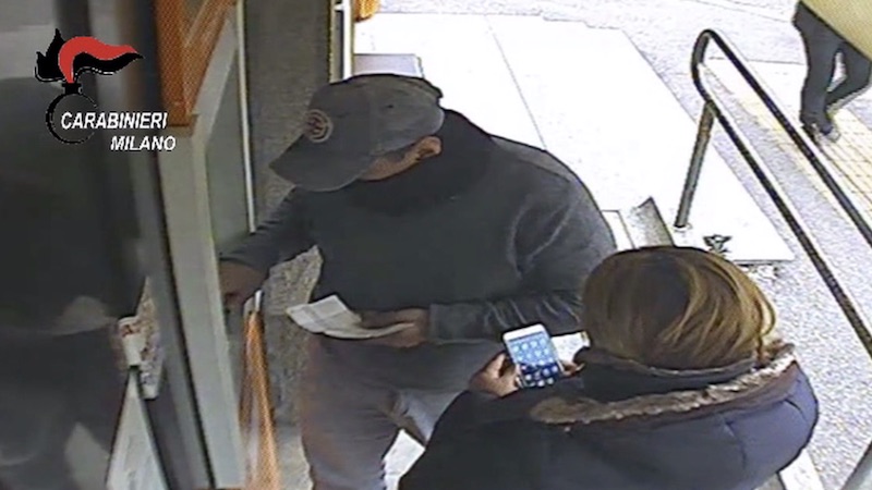 La truffa del tocomocho con biglietti falsi della lotteria: 28 arresti VIDEO