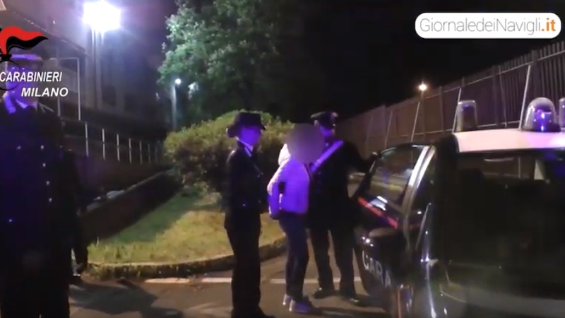 Droga su autobus di linea trasportati da Foggia a Milano, 22 arrestati VIDEO