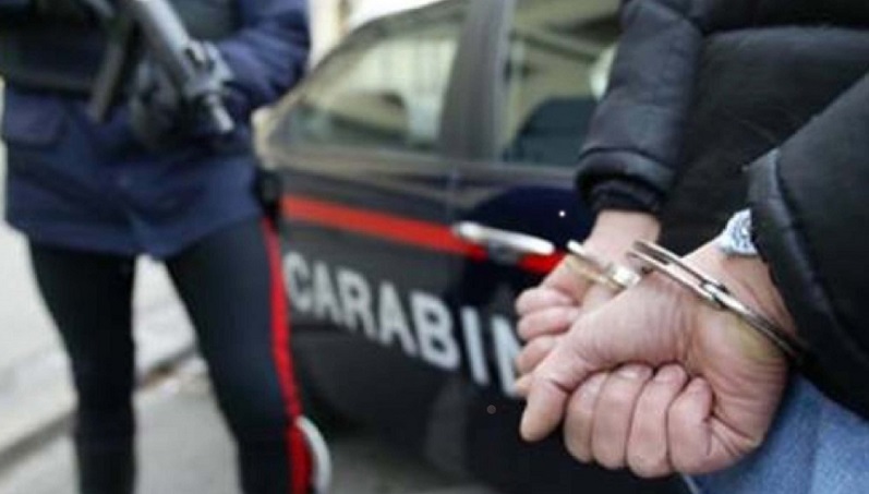 Banda gestisce un giro per il traffico di cocaina, hashish e marijuana, 10 arresti