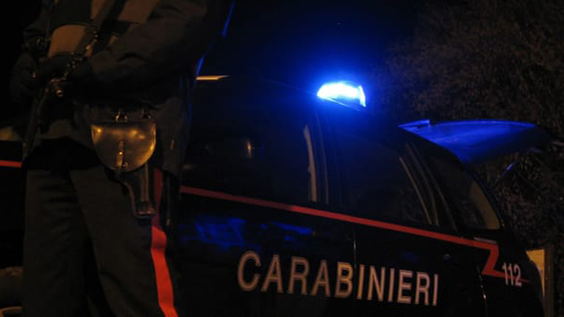 Rapina da film in azienda: armati arrivano in tir e sequestrano i lavoratori