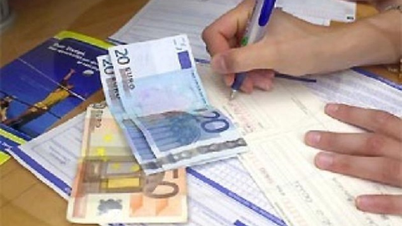 Pugno duro contro i furbetti che non pagano le tasse della scuola