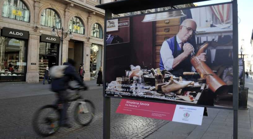 Botteghe storiche e nuovi modelli commerciali in mostra in via Dante a Milano