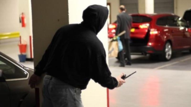 Arrestato ladro seriale di auto: usava chiavi codificate e jammer