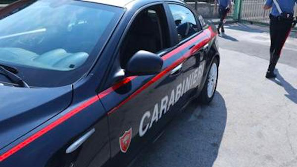 Aggredisce e picchia madre, arrestato 32enne a Milano