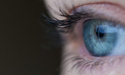 Operazione laser agli occhi, i pro e i contro