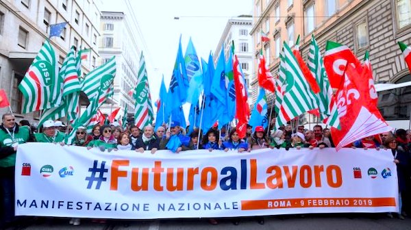 Sindacati in piazza a Roma: in 2200 da Milano VIDEO