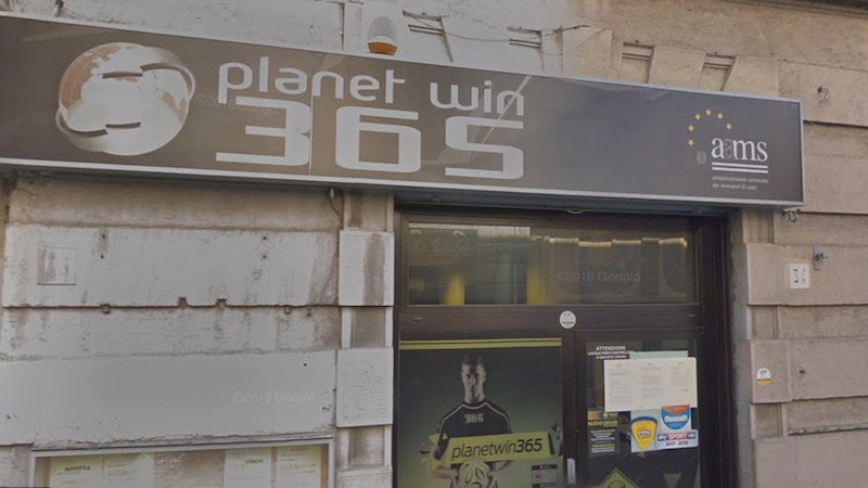 Rapina sala scommesse con una pistola giocattolo: arrestato dai carabinieri