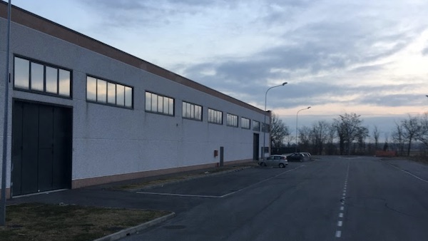 Infortunio sul lavoro in una ditta a Gaggiano: tre operai feriti