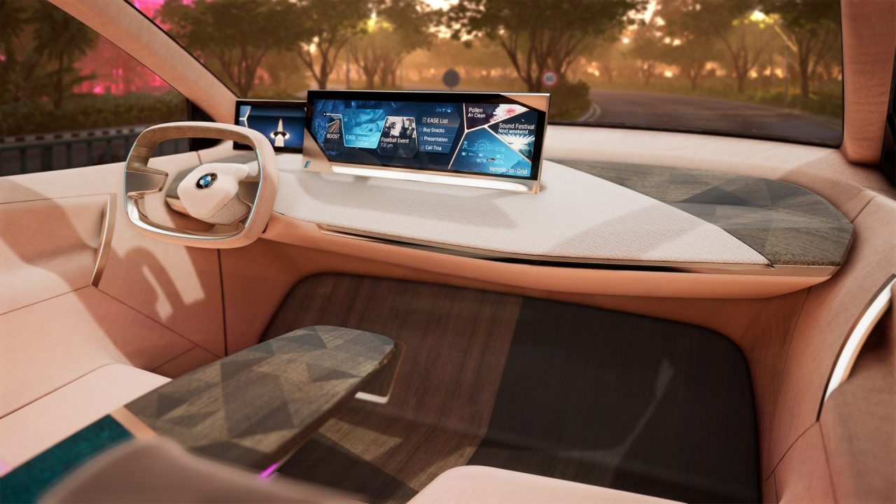 BMW Vision iNEXT, la simulazione al CES di Las Vegas