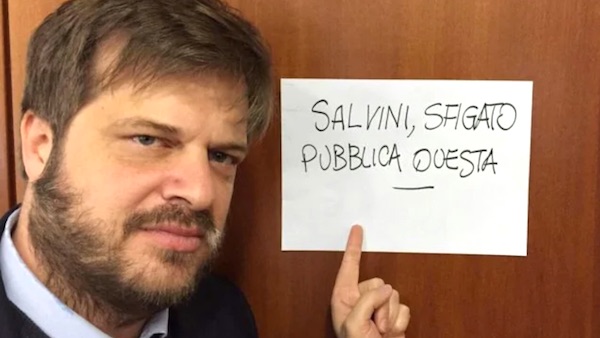 Majorino sfida Salvini: “Sfigato, pubblica questa”