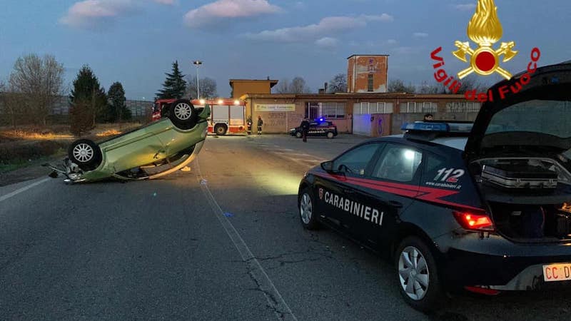 Tragico incidente: muore a 29 anni tra le lamiere della sua auto
