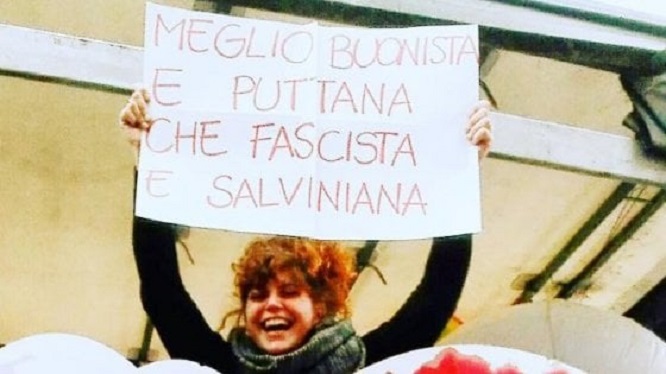 Salvini pubblica la foto della manifestante: migliaia di insulti per la 23enne