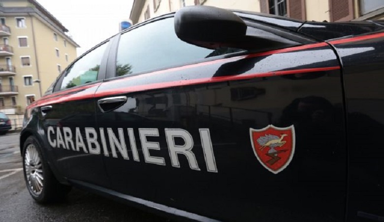 Picchia moglie fino a farle perdere il bambino