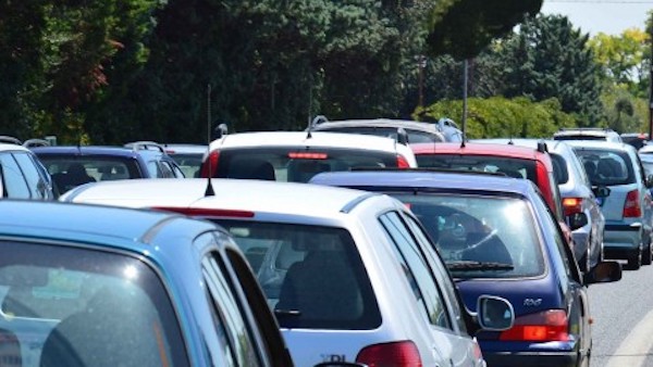 Incidente di un mezzo pesante sulla sp40: code e traffico