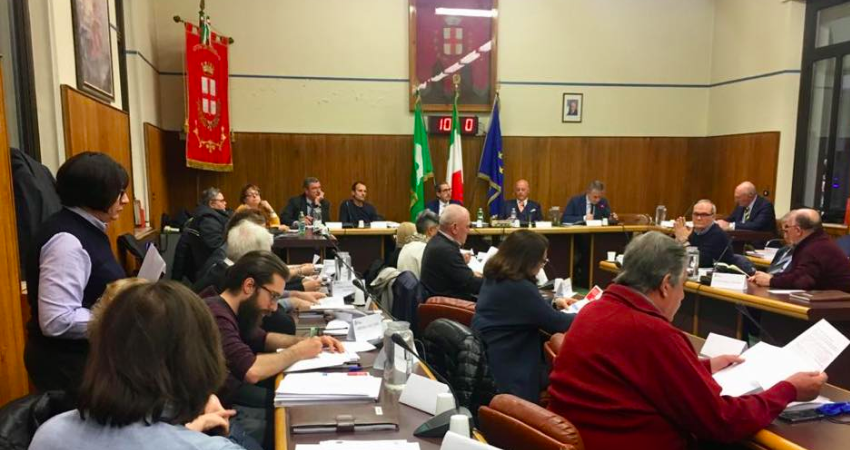 Corsico nel caos amministrativo, la parola ai consiglieri di Forza Italia