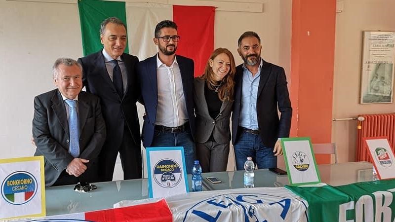 Elezioni comunali, il candidato sindaco Fabio Raimondo si presenta con la sua coalizione