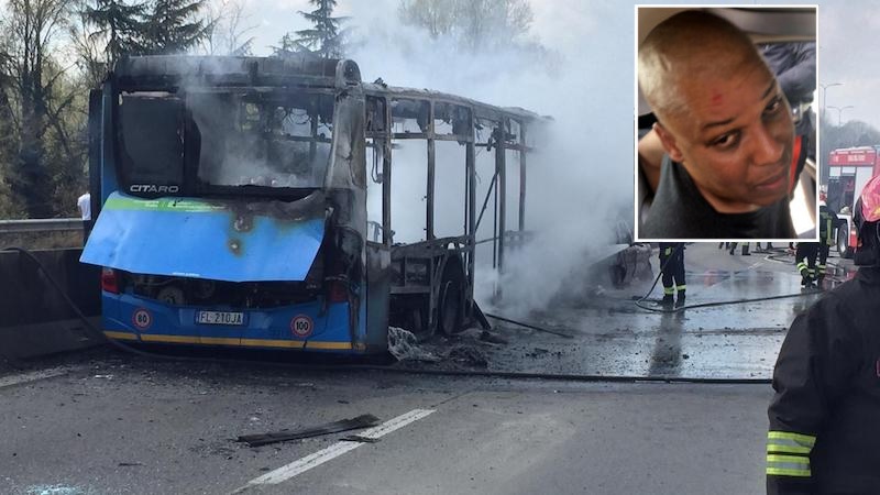 Autobus incendiato, la Procura chiede il rito immediato per l’autista