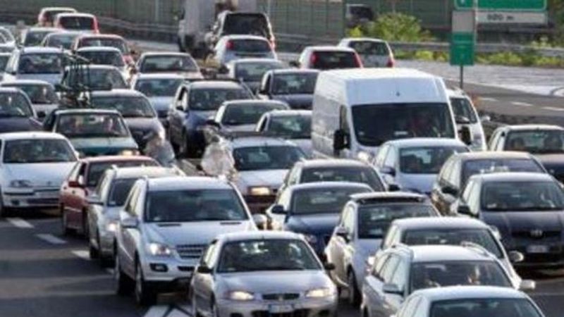 Incidente sulla Tangenziale Ovest: code lunghe diversi chilometri