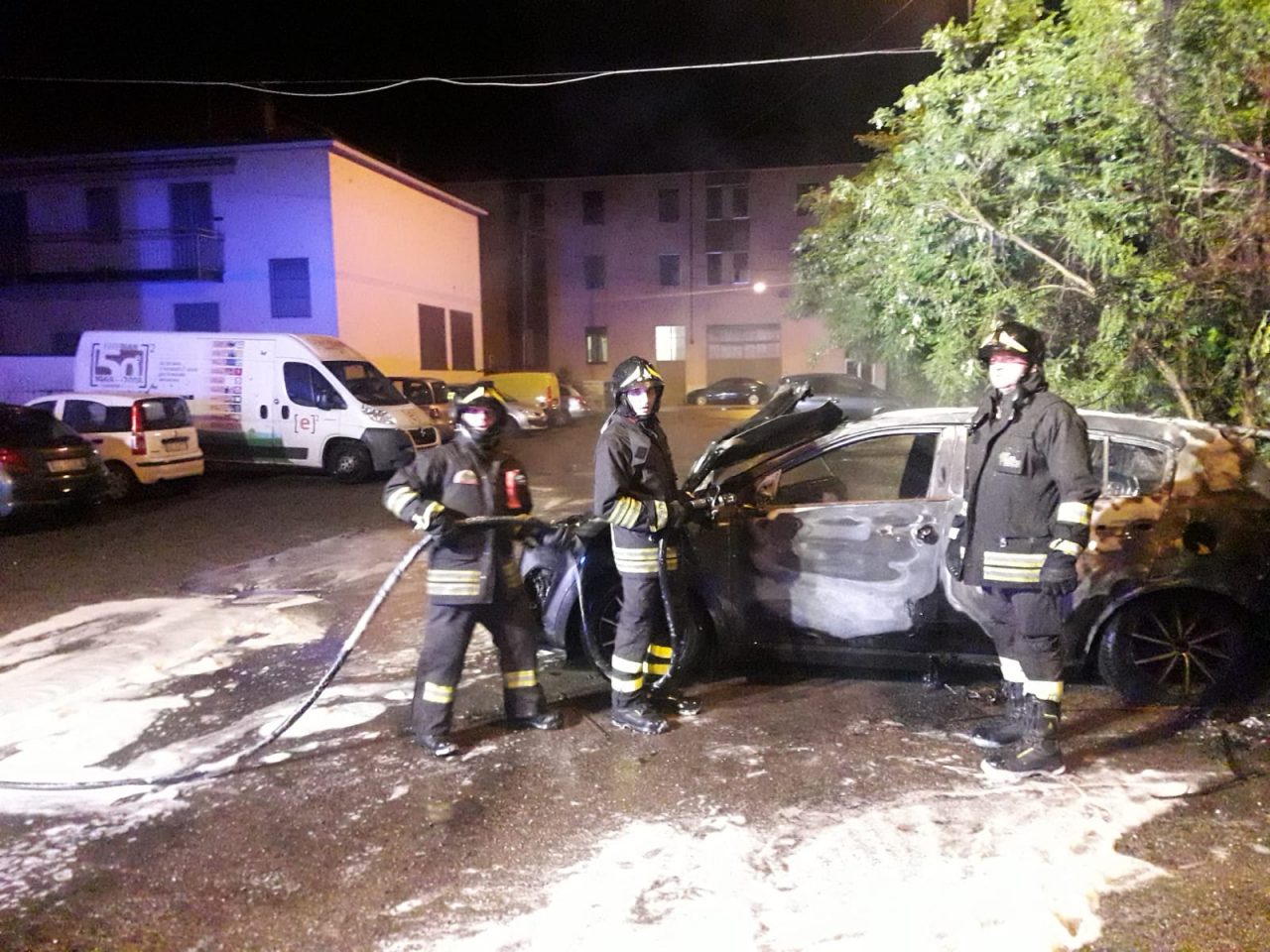 auto date alle fiamme