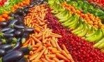 Frutta e verdura di stagione ci ricaricano di energia