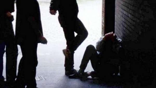 In manette la baby gang che terrorizzava e rapinava i ragazzini