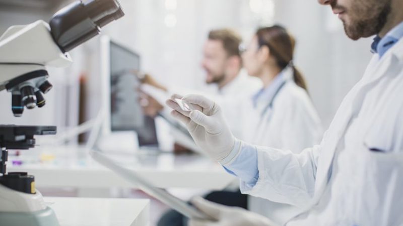 Scoperta una molecola che previene la formazione delle metastasi