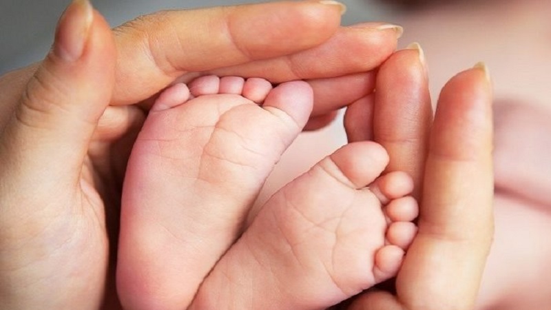 Arriva l’ostetrica a domicilio in aiuto di tutte le mamme
